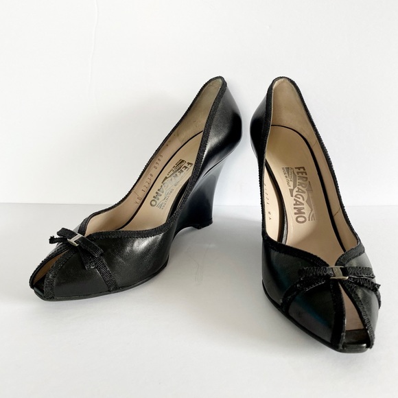 Salvatore Ferragamo ‘Genie’ Leather Peep-Toe Wedge - Picture 2 of 14